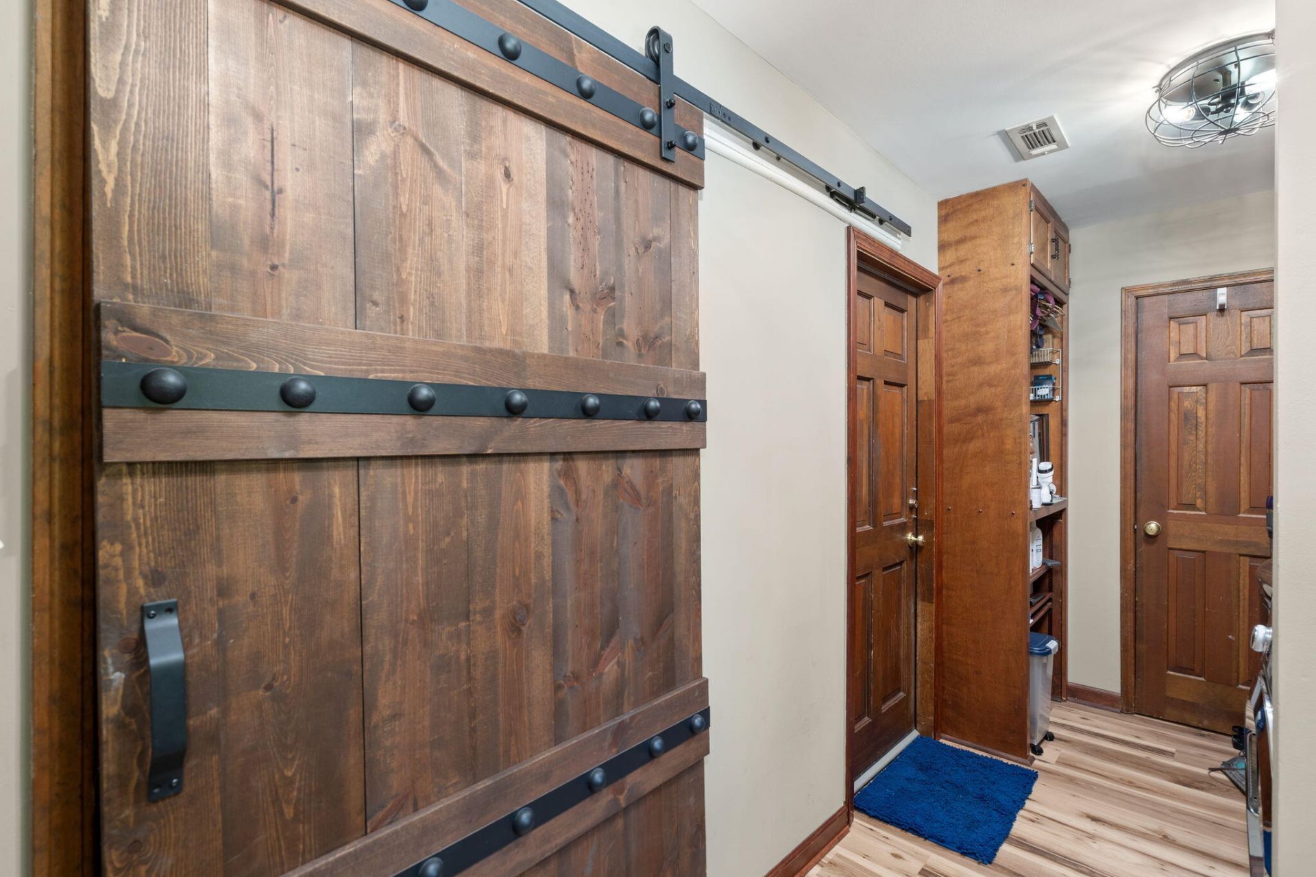 102 Dawnshire Court Photo 32