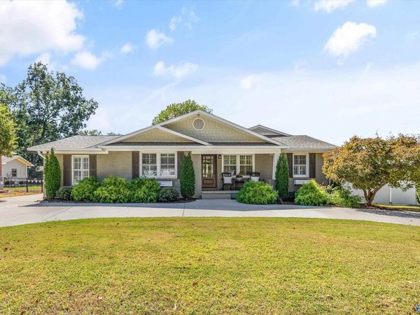 121 Wingate Avenue SW, Huntsville, AL 35801