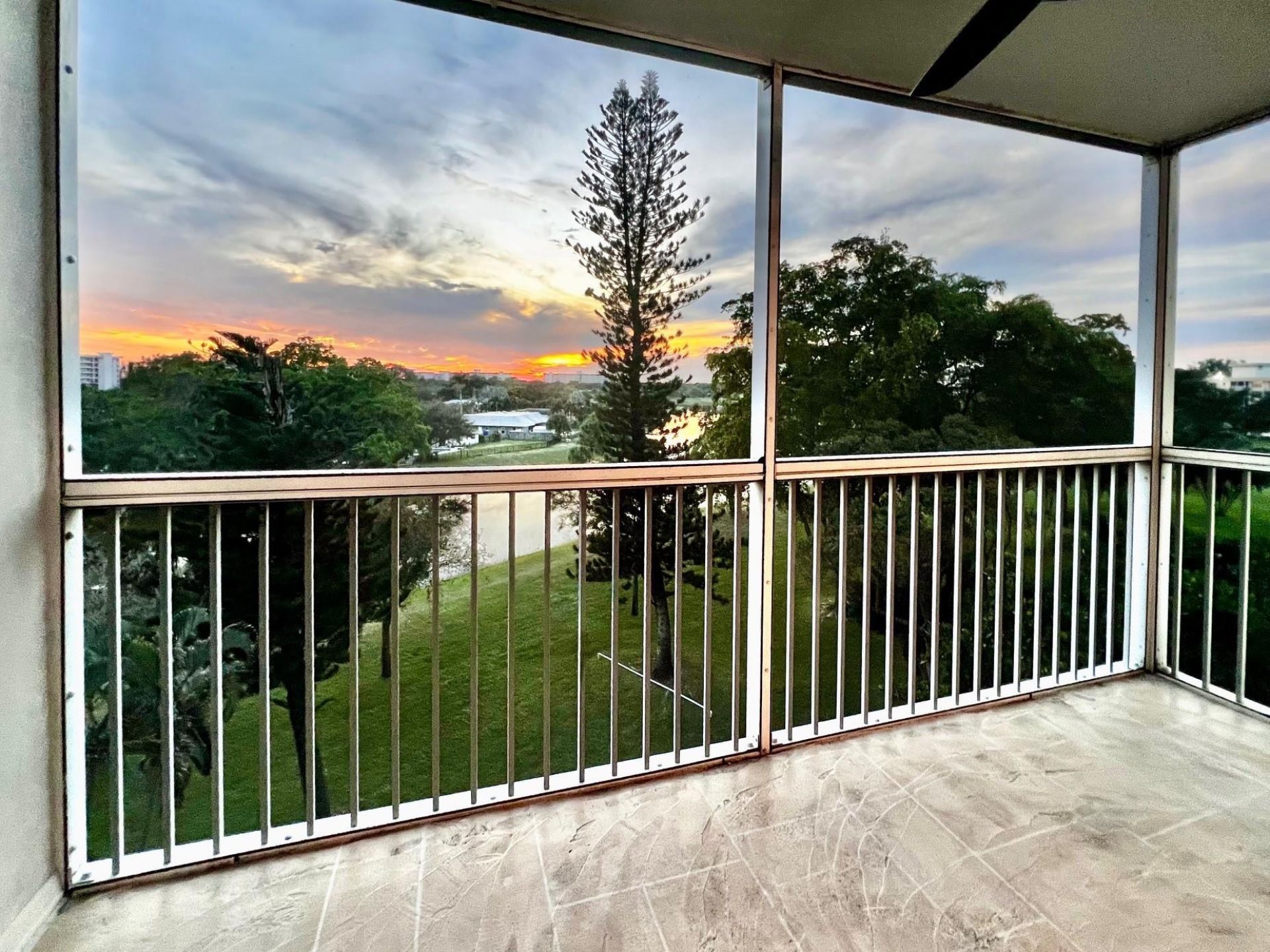 3010 N Course Drive, Unit 511, Pompano Beach, FL 33069 Photo