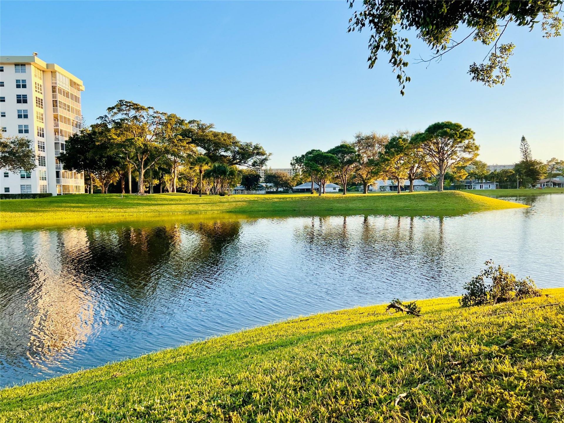 3010 N Course Drive, Unit 511, Pompano Beach, FL 33069 Photo