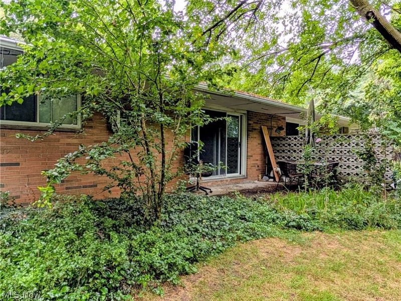 21860 River Oaks Drive, Unit G9, Rocky River, OH 44116 Photo 5