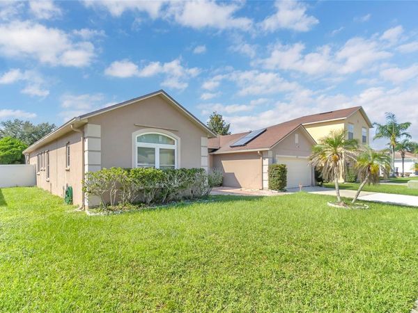428 ACACIA TREE WAY , KISSIMMEE, FL 34758