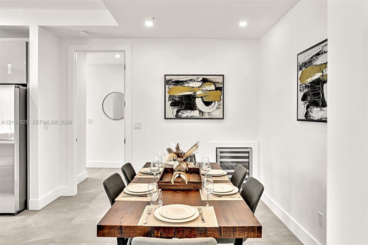 2100 Miami Rd , Unit 202, Fort Lauderdale, FL 33316 Photo