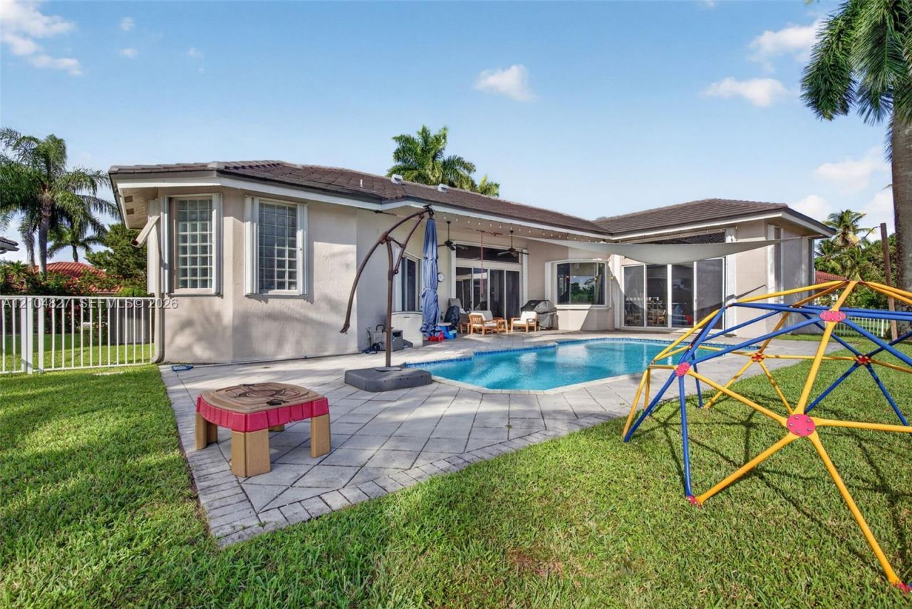 17558 SW 13th St, Pembroke Pines, FL 33029 Photo