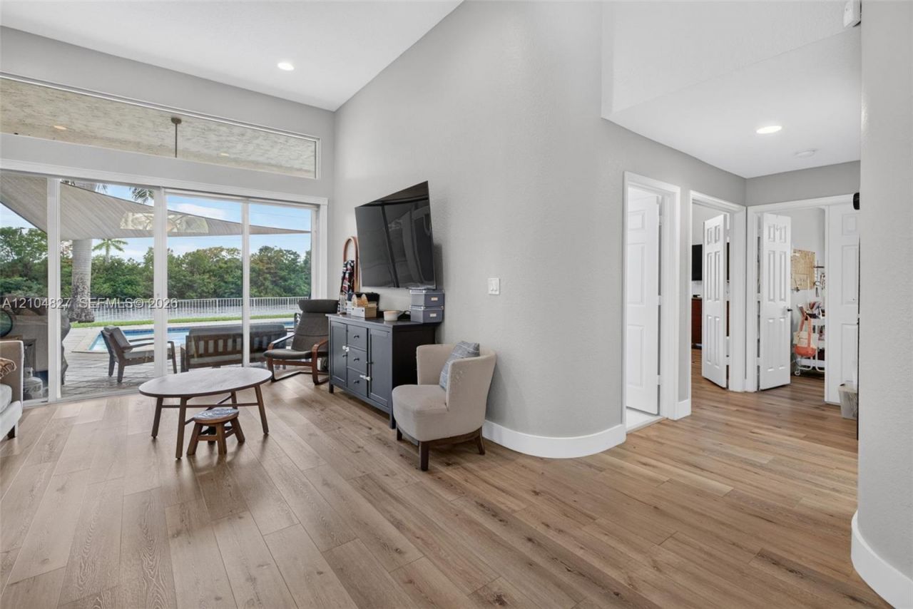 17558 SW 13th St, Pembroke Pines, FL 33029 Photo
