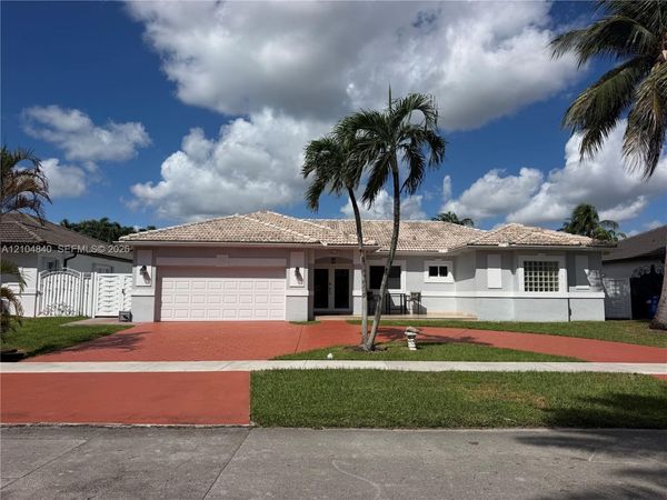 9011 NW 162nd Ter , Unit 9011, Miami Lakes, FL 33018