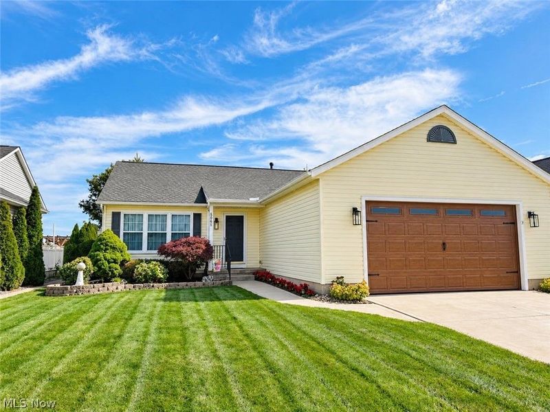 5865 W Breezeway Drive, North Ridgeville, OH 44039 Photo 1