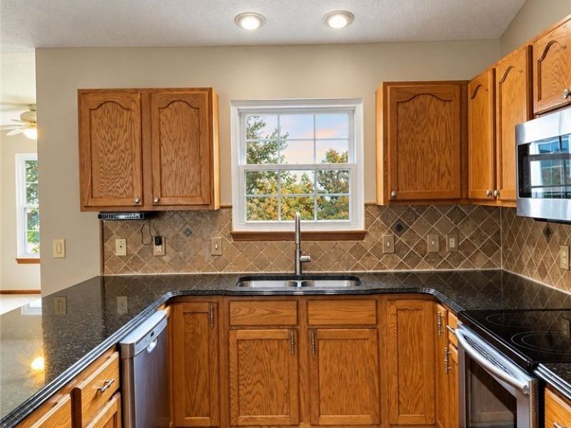 5865 W Breezeway Drive, North Ridgeville, OH 44039 Photo 25