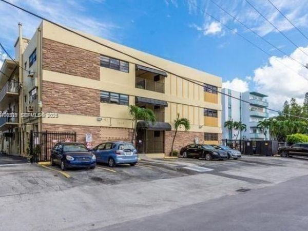 7845 NE Bayshore Ct, Unit 6, Miami, FL 33138