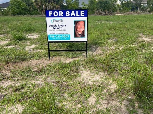 9 SW 22nd CT , Cape Coral, FL 33991