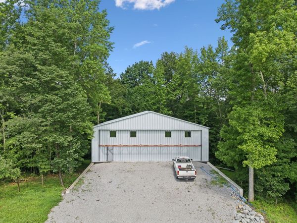 432 Slow Roll Dr , Chapmansboro, TN 37035