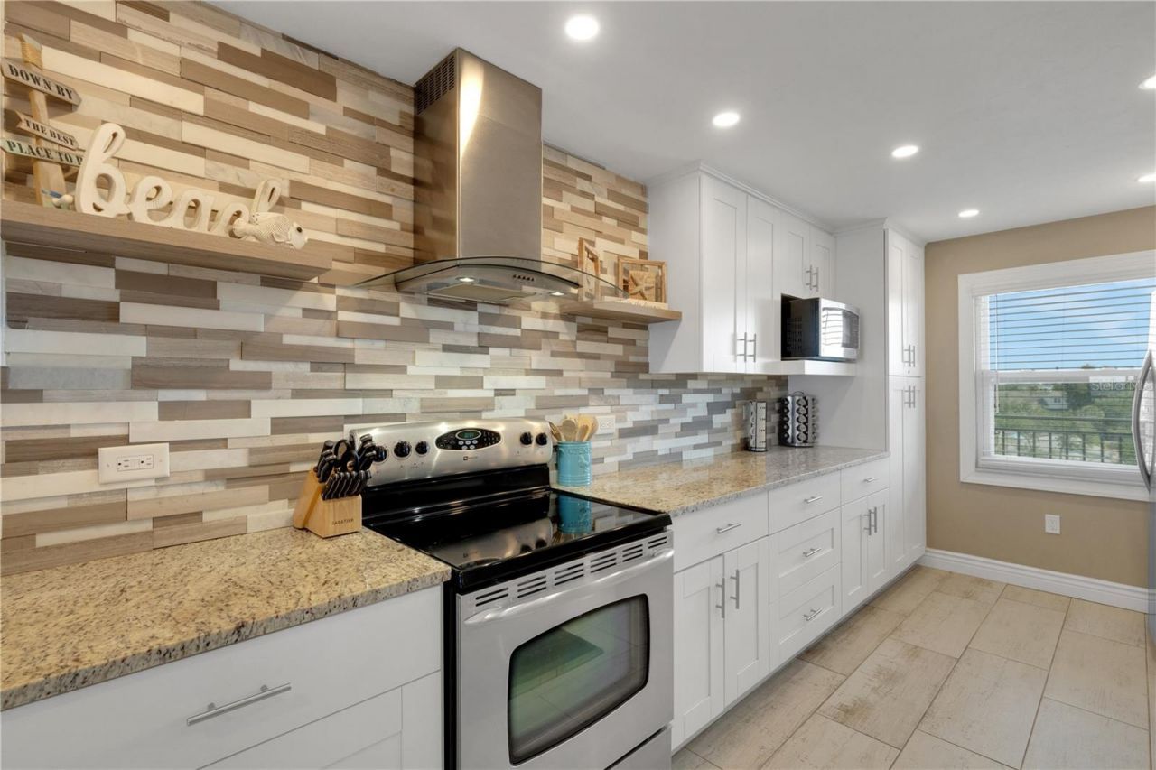 420 Beach Road, Unit 507, Sarasota, FL 34242 Photo