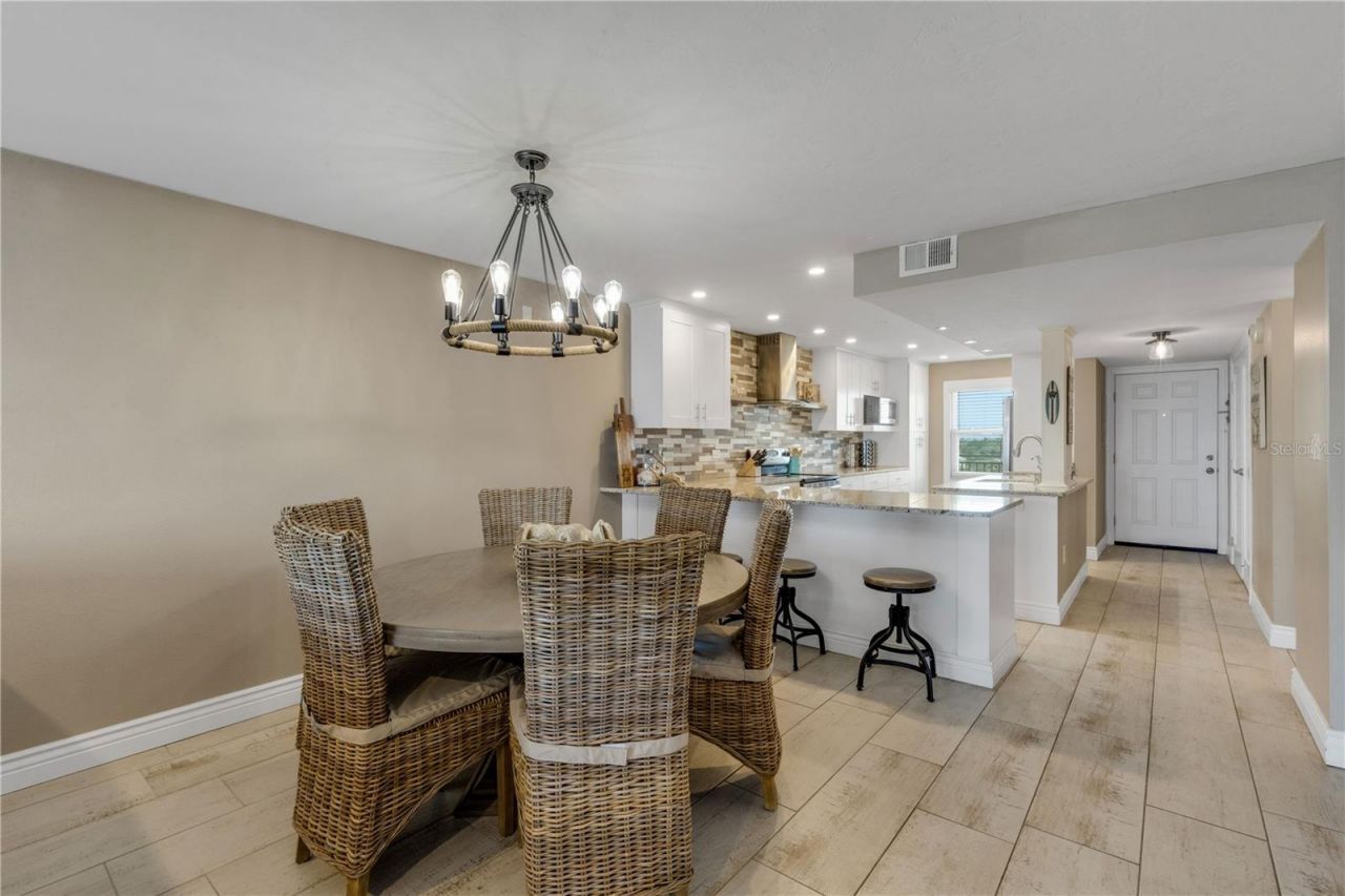 420 Beach Road, Unit 507, Sarasota, FL 34242 Photo