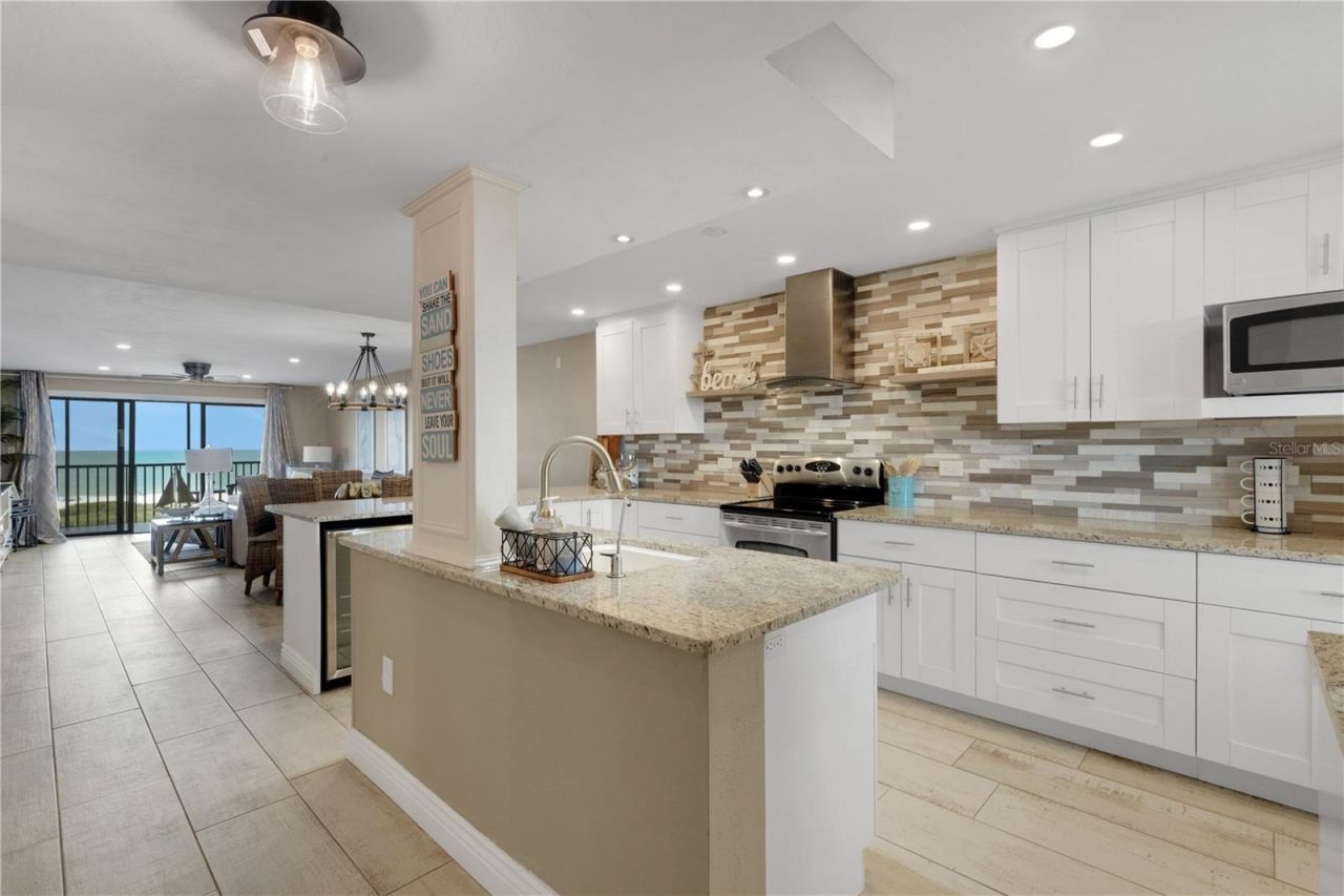 420 Beach Road, Unit 507, Sarasota, FL 34242 Photo