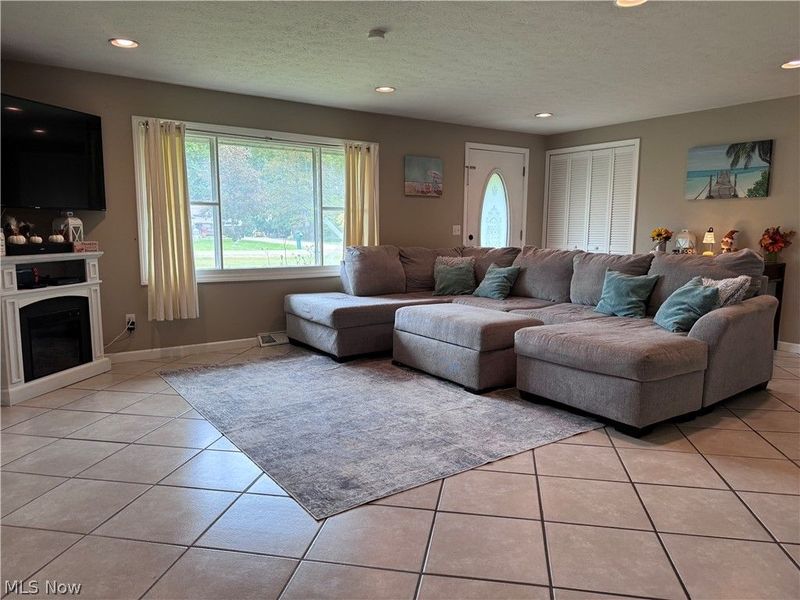 9495 Seymour Drive, Streetsboro, OH 44241 Photo 5