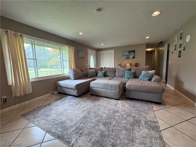 9495 Seymour Drive, Streetsboro, OH 44241 Photo 6