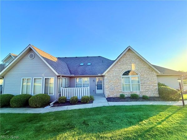 1460 Laurenbrook Lane NE, Massillon, OH 44646