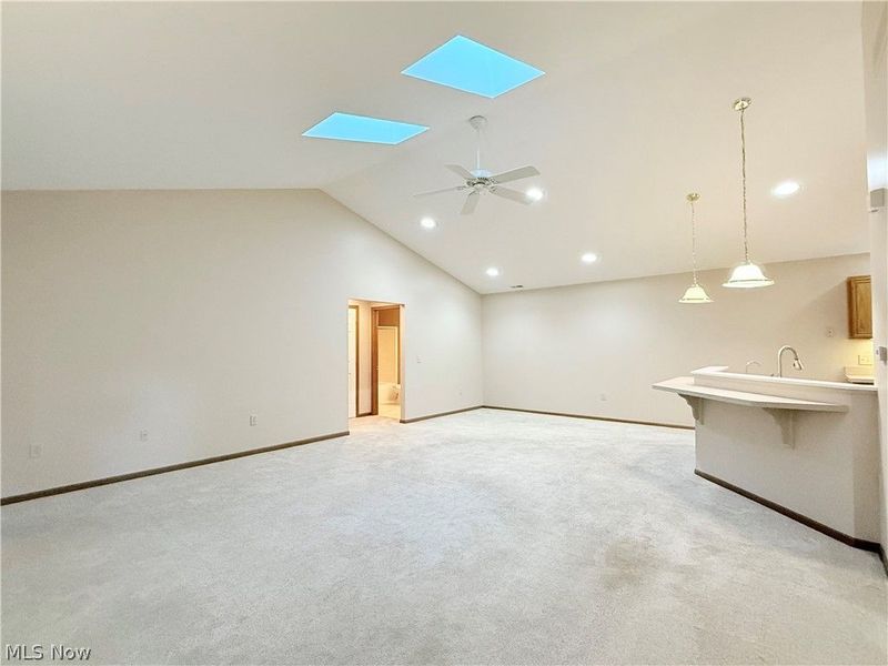 1460 Laurenbrook Lane NE, Massillon, OH 44646 Photo 4