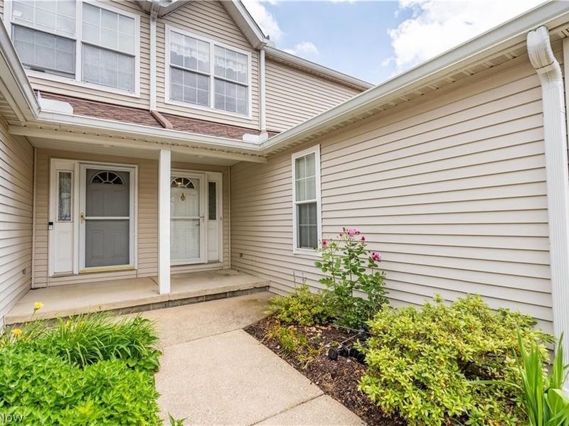 9281 Trotter Lane, Unit 45, Northfield, OH 44067 Photo 2