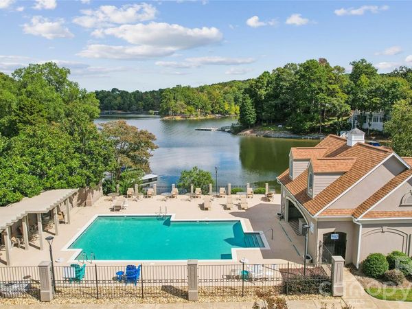 16516 Riverpointe Drive , Charlotte, NC 28278