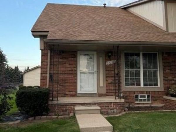 35350 Tall Oaks Drive , Sterling Heights, Mi 48312