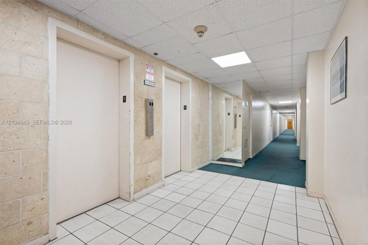 5055 NW 7th St, Unit 908, Miami, FL 33126 Photo