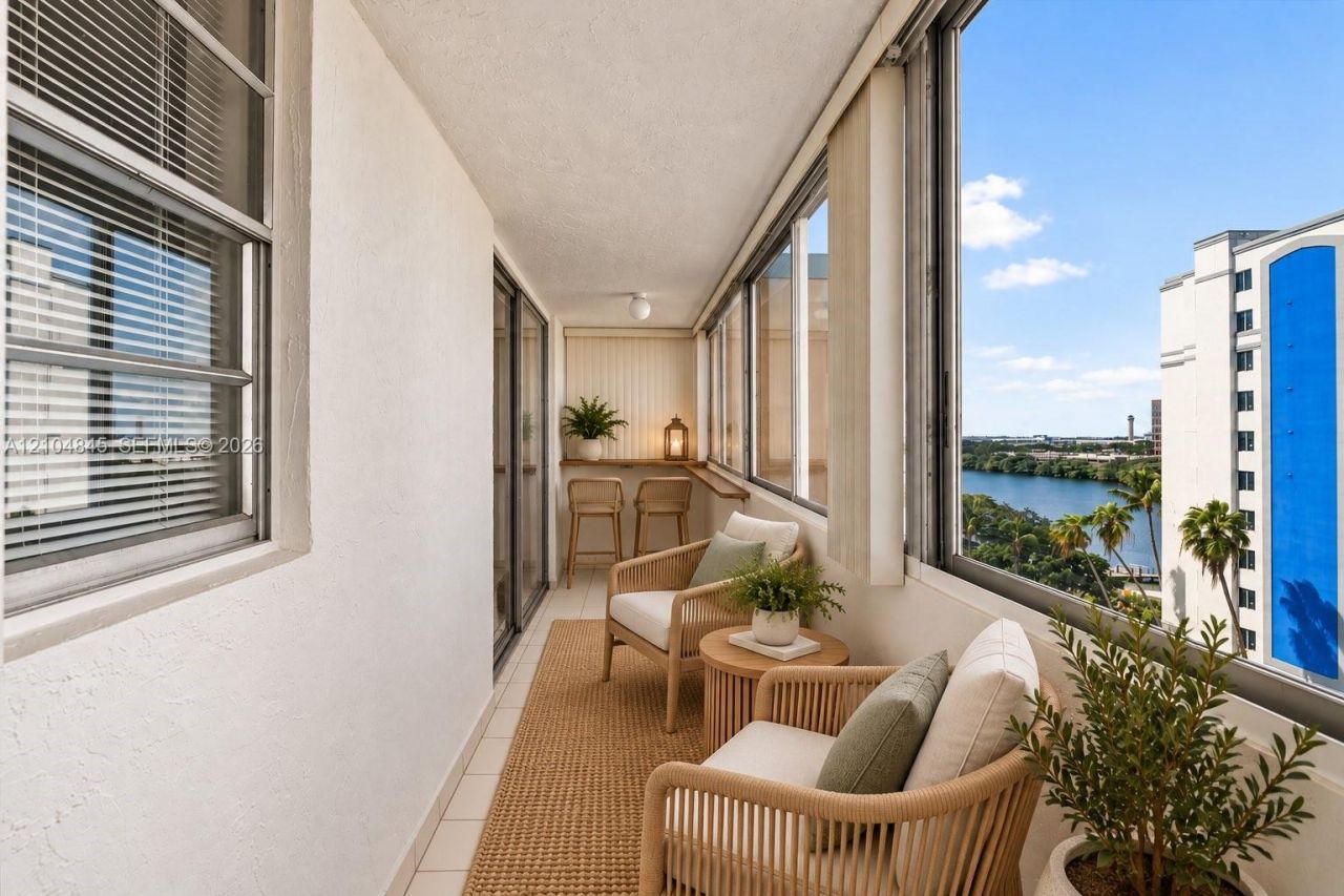 5055 NW 7th St, Unit 908, Miami, FL 33126 Photo