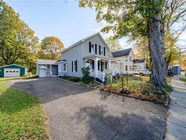 166 Walnut Street , East Aurora, NY 14052