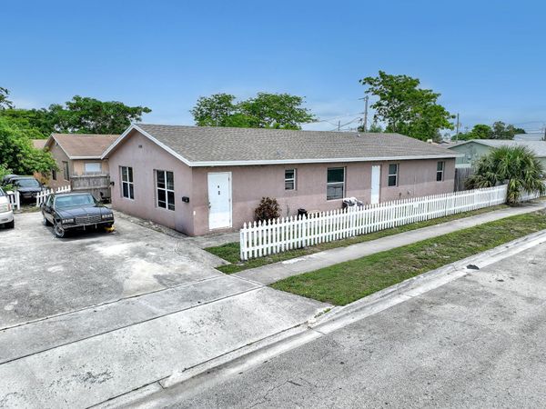 1000 Martin Luther King Junior Boulevard, Riviera Beach, FL 33404