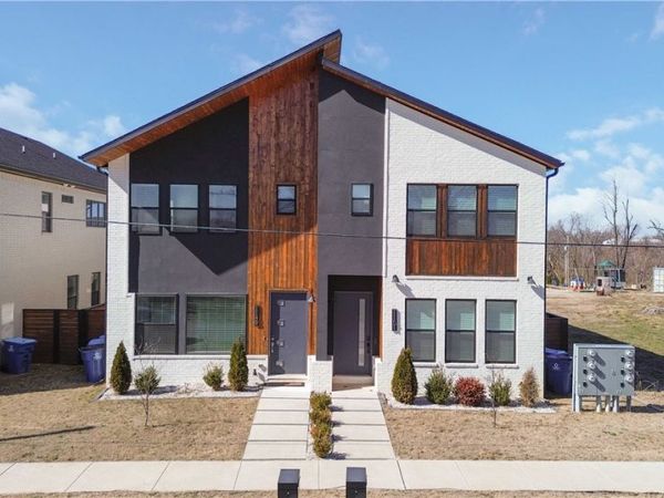 1149 NE Monroe Street, Bentonville, AR 72712