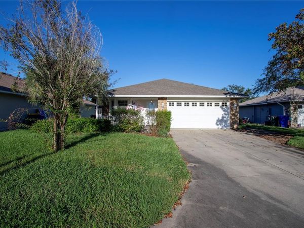 1532 LAKE VILLA DRIVE , TAVARES, FL 32778