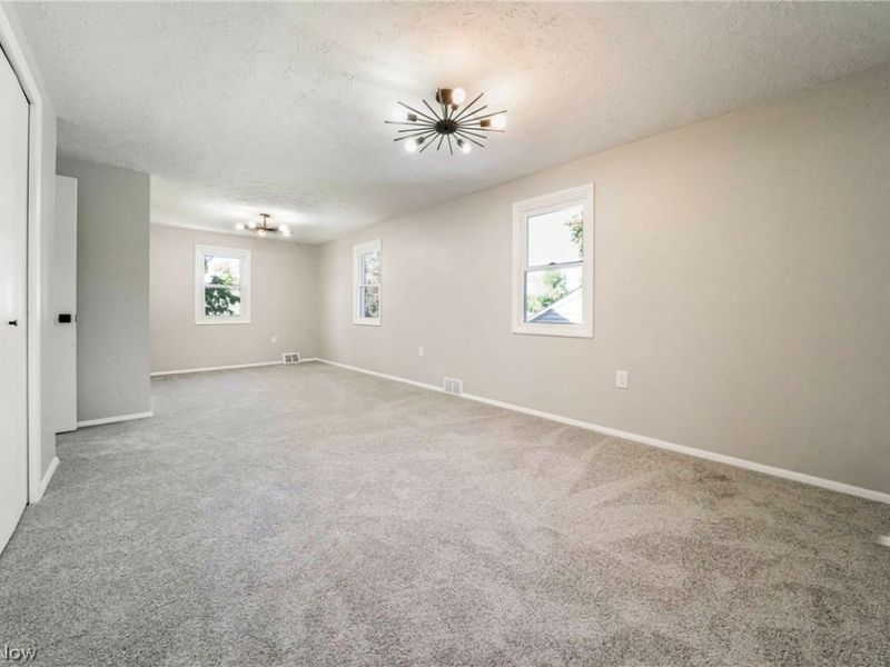 1177 Worton Boulevard, Mayfield Heights, OH 44124 Photo 27