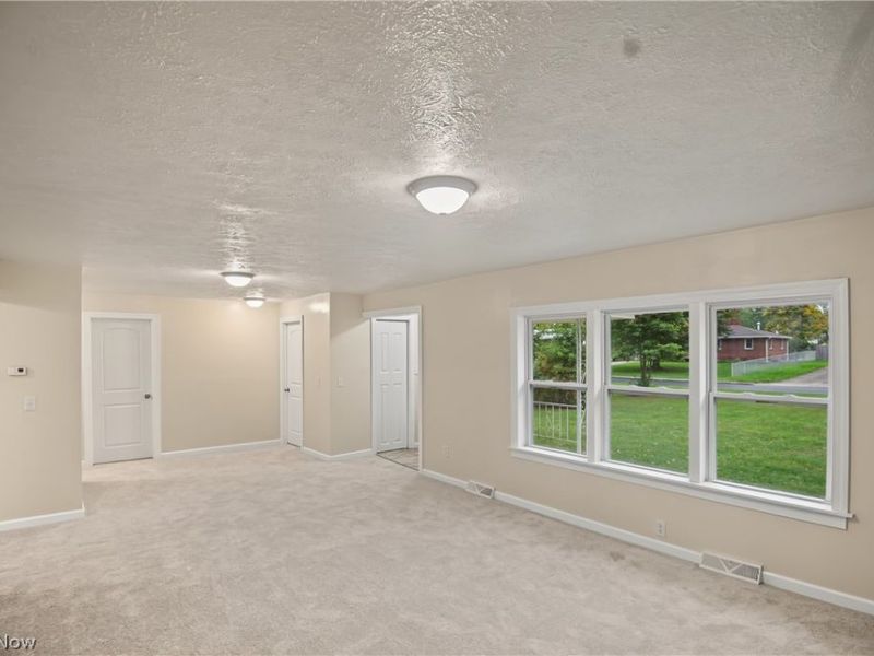 5267 Craig Avenue NW, Champion, OH 44483 Photo 15
