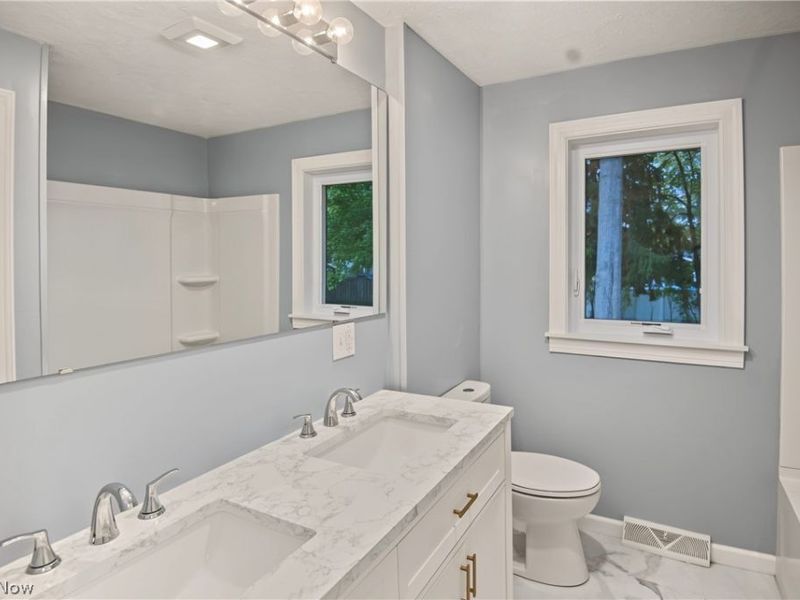 5267 Craig Avenue NW, Champion, OH 44483 Photo 18