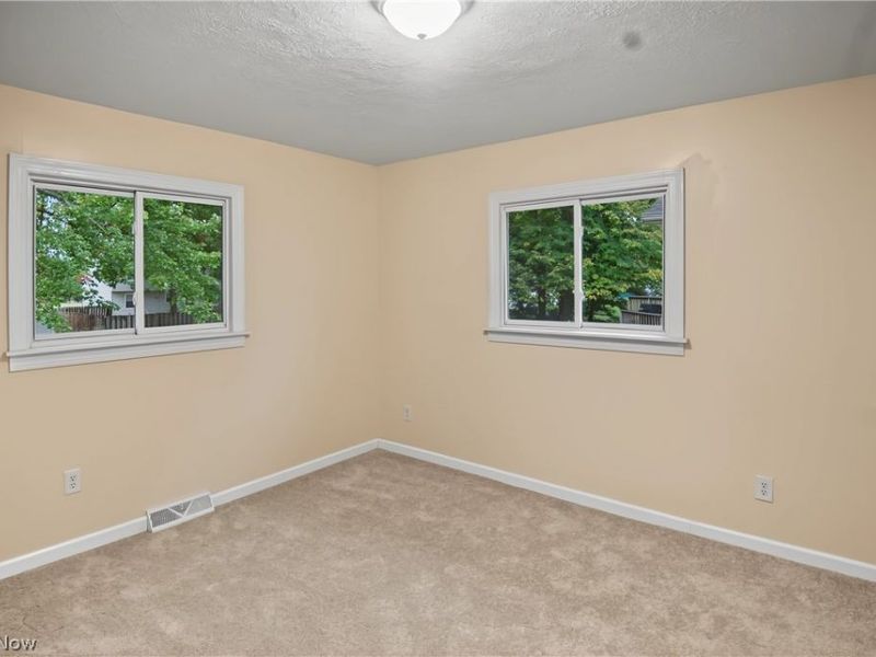 5267 Craig Avenue NW, Champion, OH 44483 Photo 19