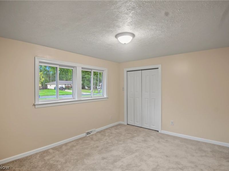 5267 Craig Avenue NW, Champion, OH 44483 Photo 27