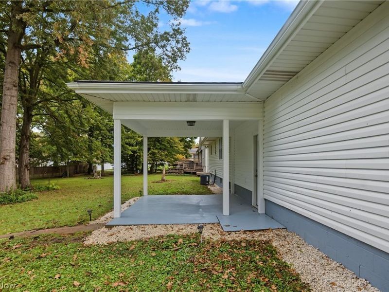 5267 Craig Avenue NW, Champion, OH 44483 Photo 4