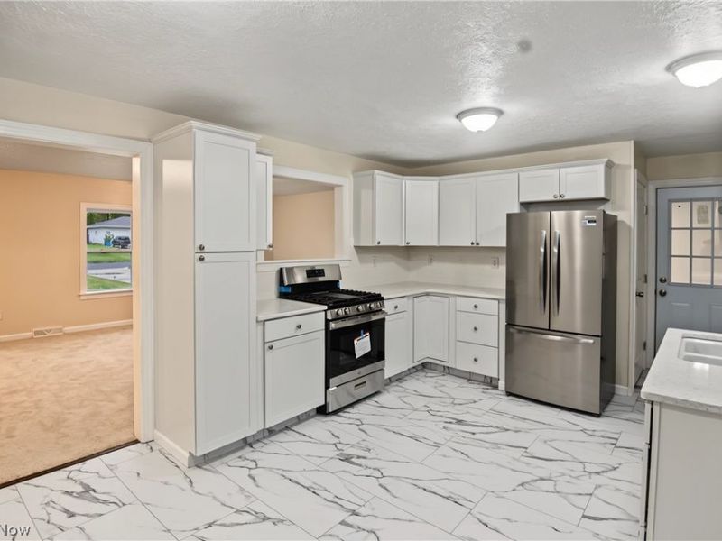 5267 Craig Avenue NW, Champion, OH 44483 Photo 8