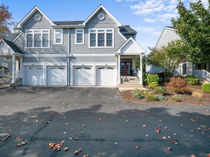 10871 N Bay Point Drive, Unit 1001, Marblehead, OH 43440 Photo 3