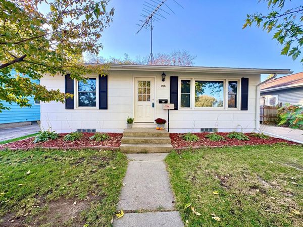 302 2nd Street SE, Stewartville, MN 55976