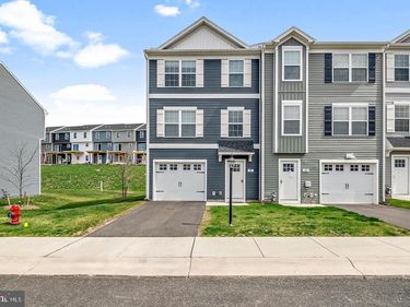 157 SPANGLERS MILL RD, Unit 311, NEW CUMBERLAND, PA 17070