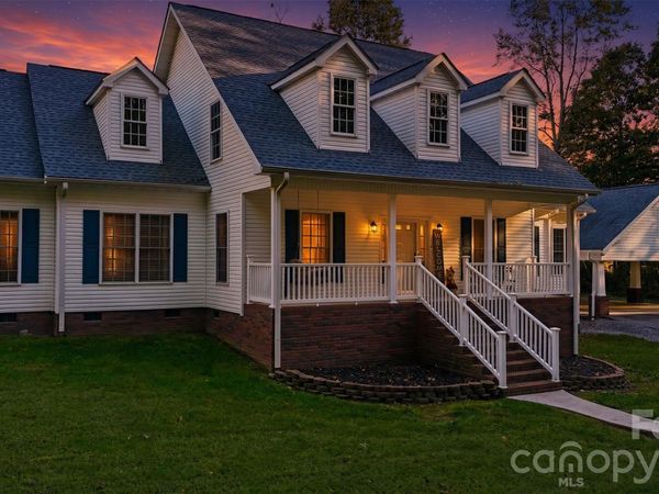 151 Robertson Drive, Taylorsville, NC 28681