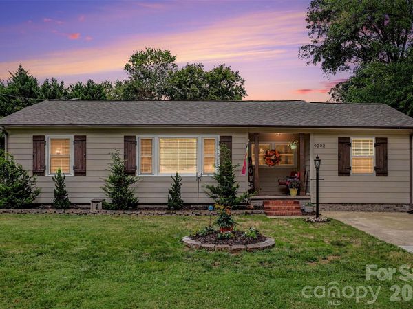 9202 Elgin Drive, Charlotte, NC 28214