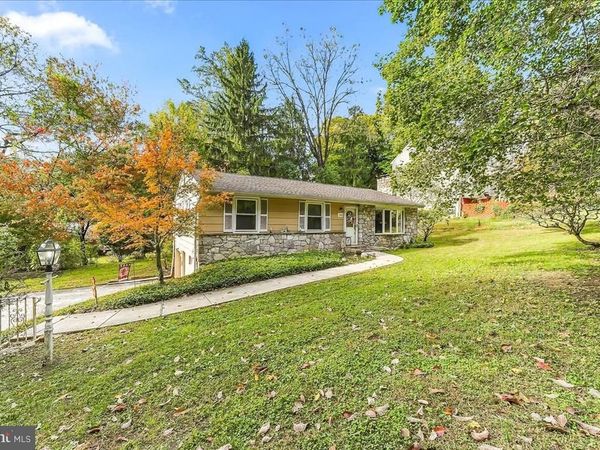 100 W THOMPSON AVENUE, SPRINGFIELD, PA 19064