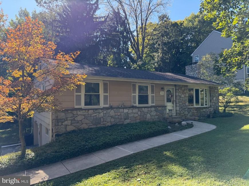 100 W Thompson Avenue, Springfield, PA 19064 Main Photo