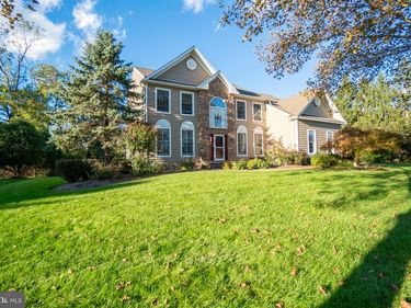 1066 N KIMBLES ROAD, YARDLEY, PA 19067