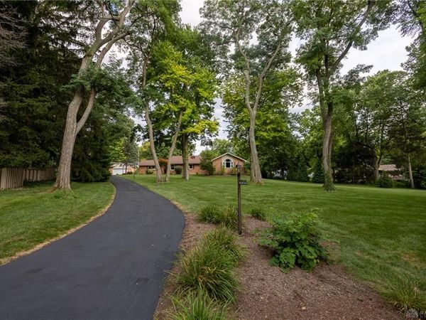 4363 Trails End Drive, Kettering, OH 45429