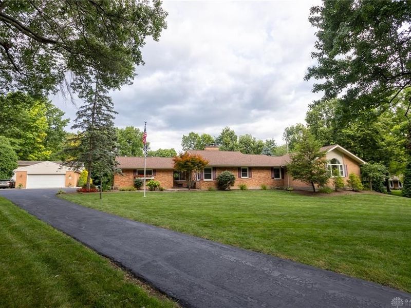 4363 Trails End Drive, Kettering, OH 45429 Photo 10