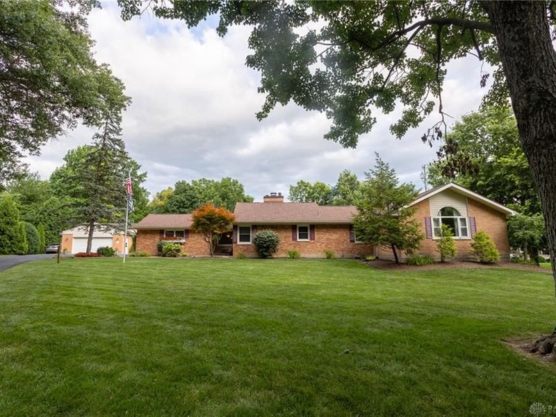 4363 Trails End Drive, Kettering, OH 45429 Photo 11