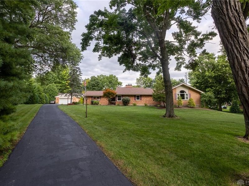 4363 Trails End Drive, Kettering, OH 45429 Photo 15